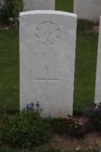 Wancourt British Cemetery - Hutton, J